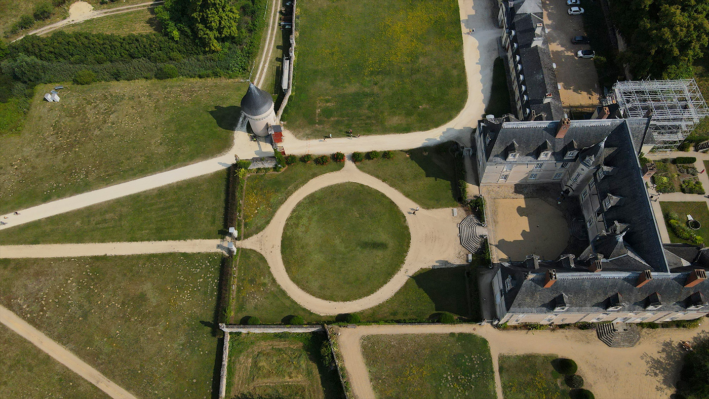 chateau de gizeux drone video by lorenna martin