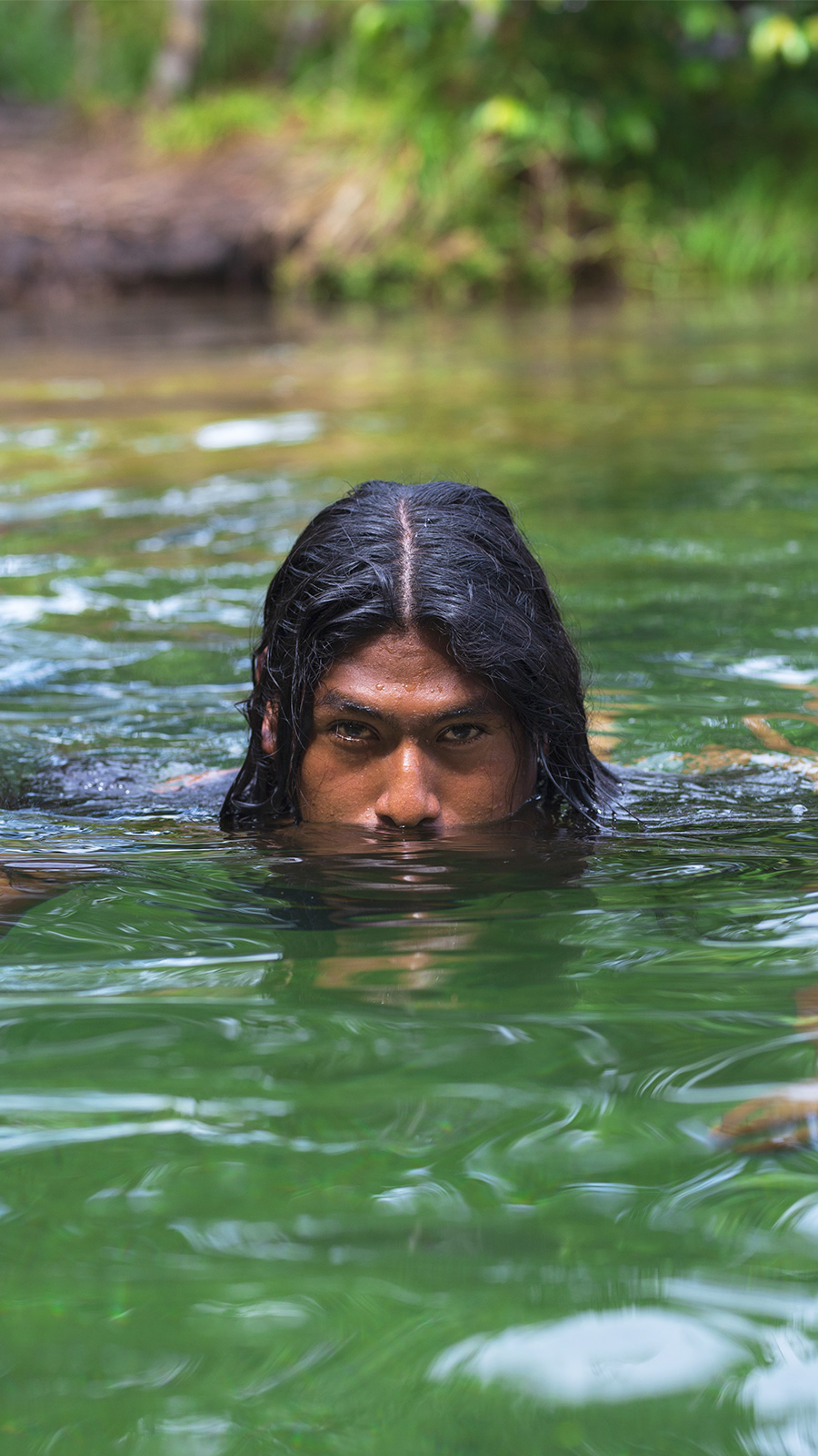 marck reyes portrait photo shoot in canos cristales colombia