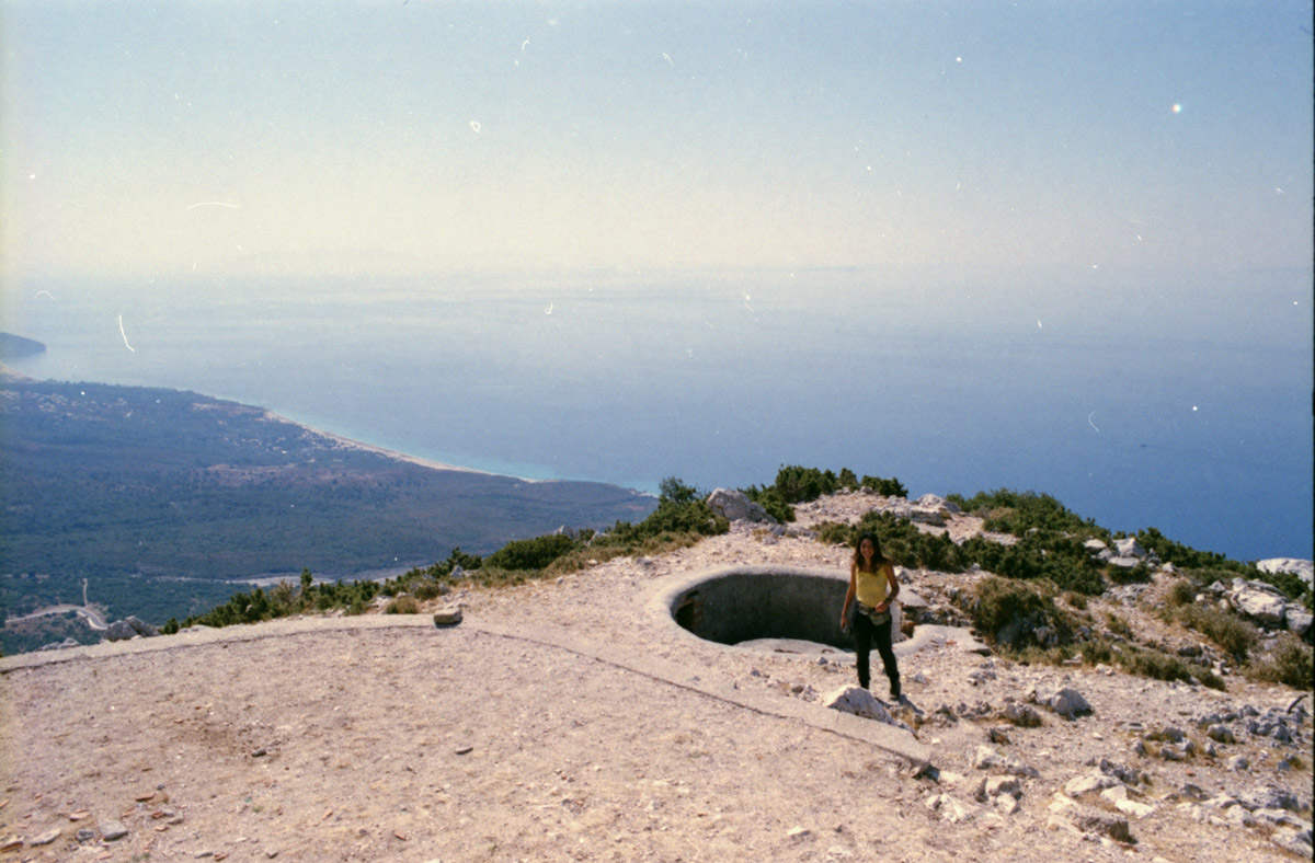 hitchhiking in europe analogic photo by lorenna martin (16)