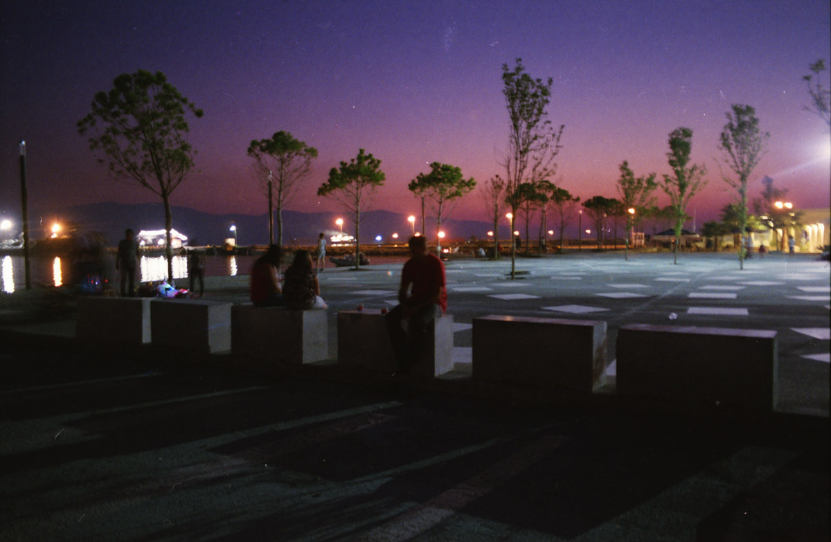 hitchhiking in europe analogic photo by lorenna martin (6)